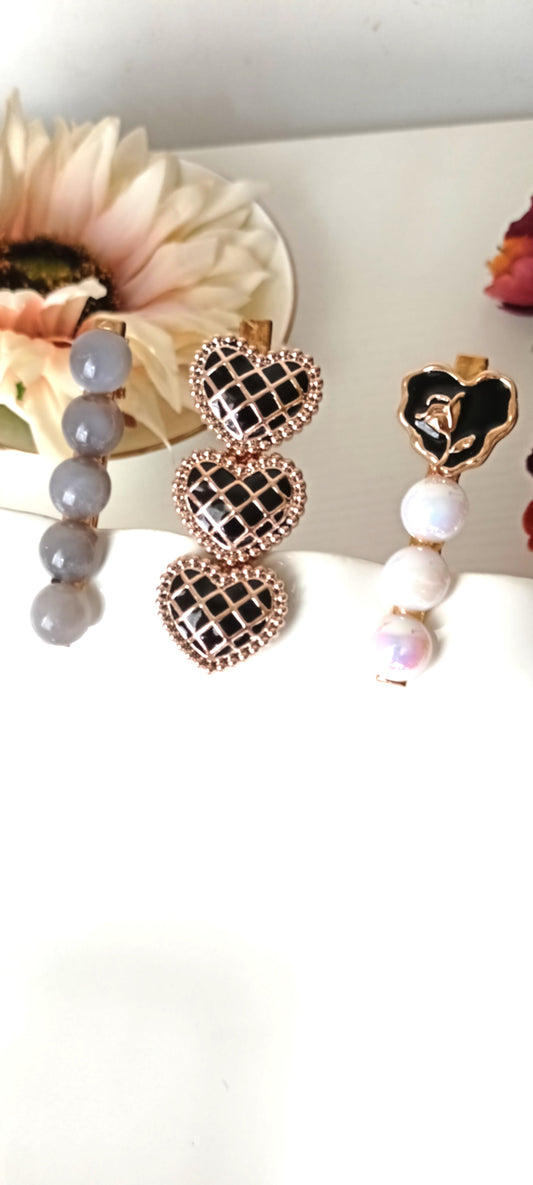 Edgy Grid Heart & Monochrome Bead Hair Clip Set – Black + Grey Statement