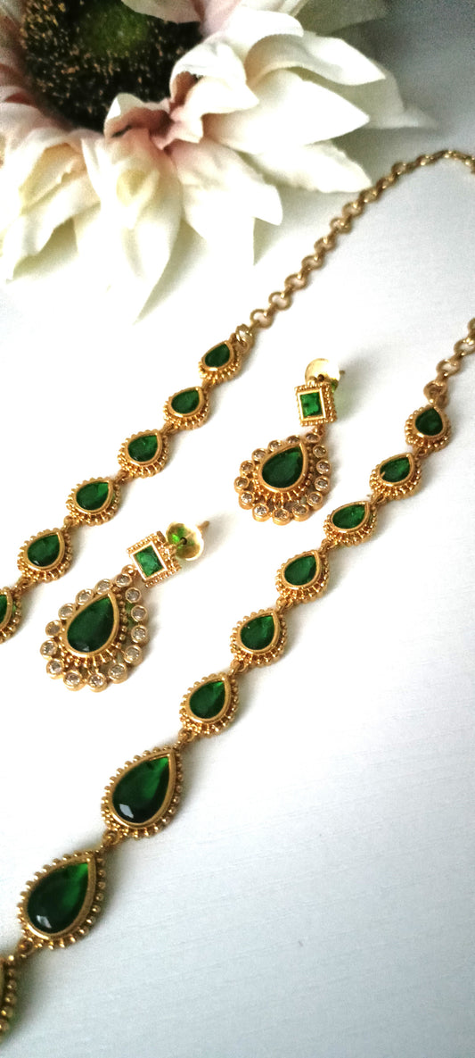 Elegant Green Stone Necklace Set with Earrings