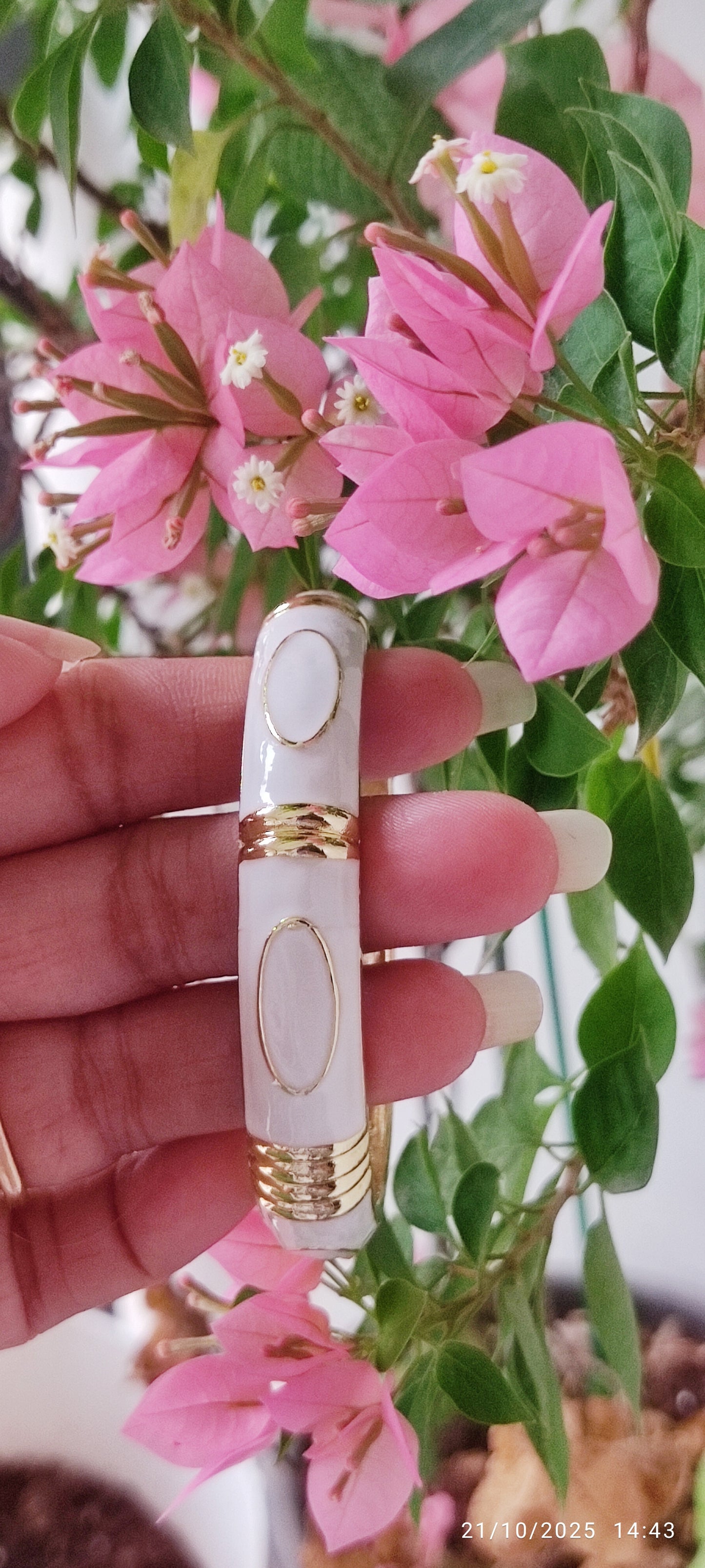 White Enamel & Gold-Plated Bangle