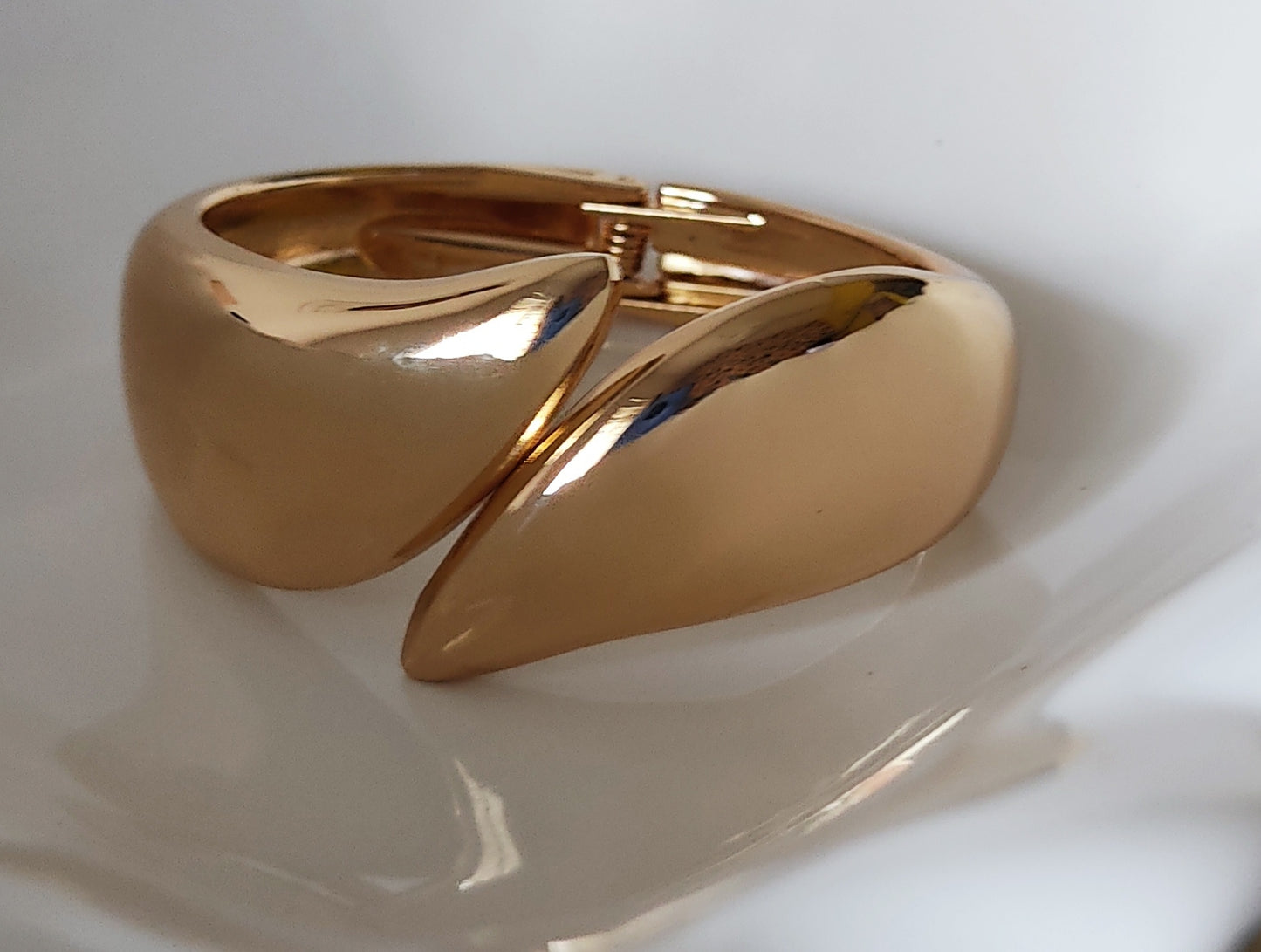Elegantly Sculpted Gold-Plated Open Bangle Bracelet