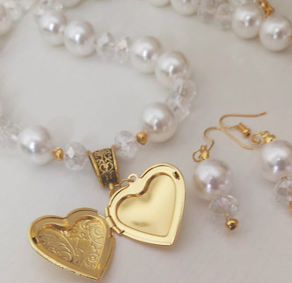 Elegant Pearl Heart Locket Necklace Set – 18K Gold Tone