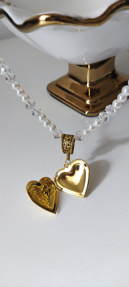 Elegant Pearl Crystal Heart Locket Necklace – 18K Gold Tone