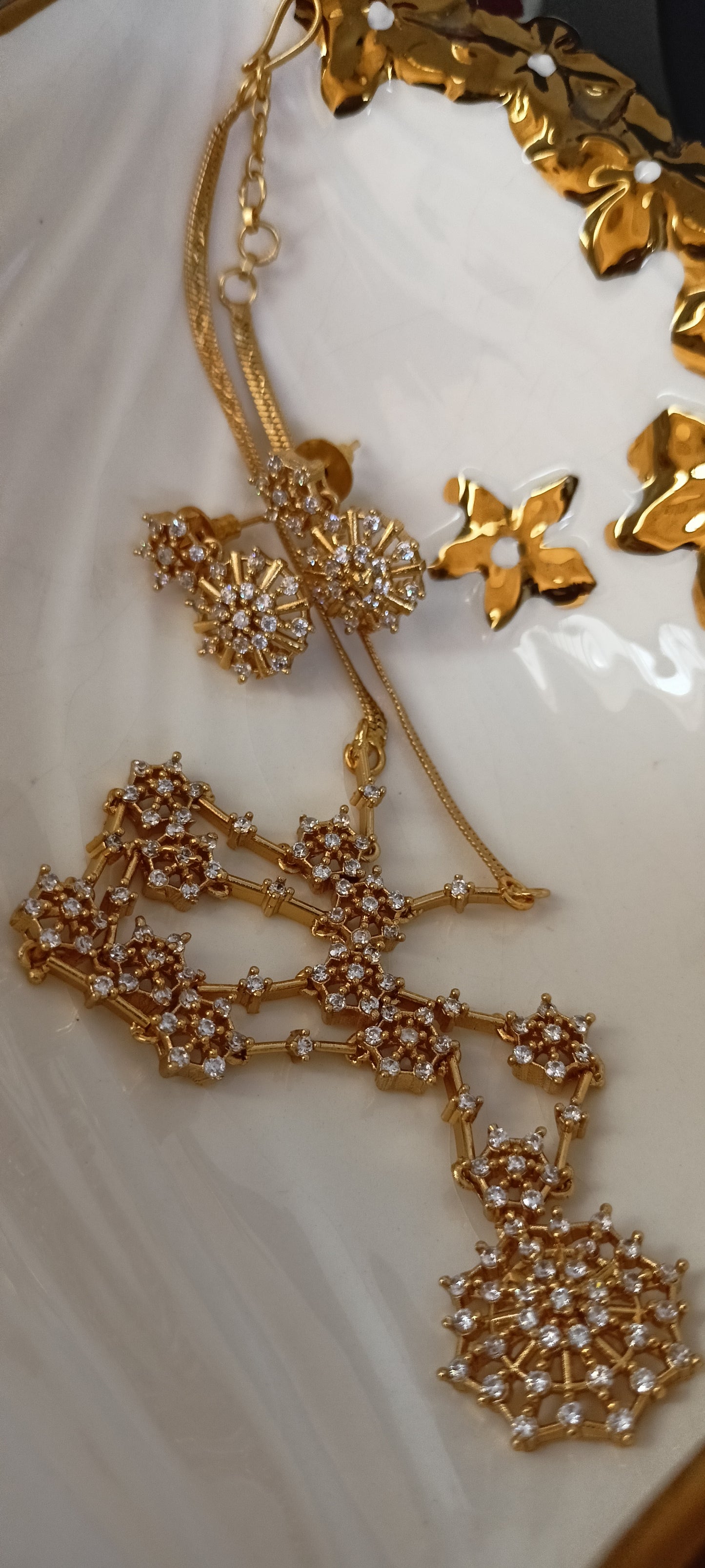 Gold Necklace Set