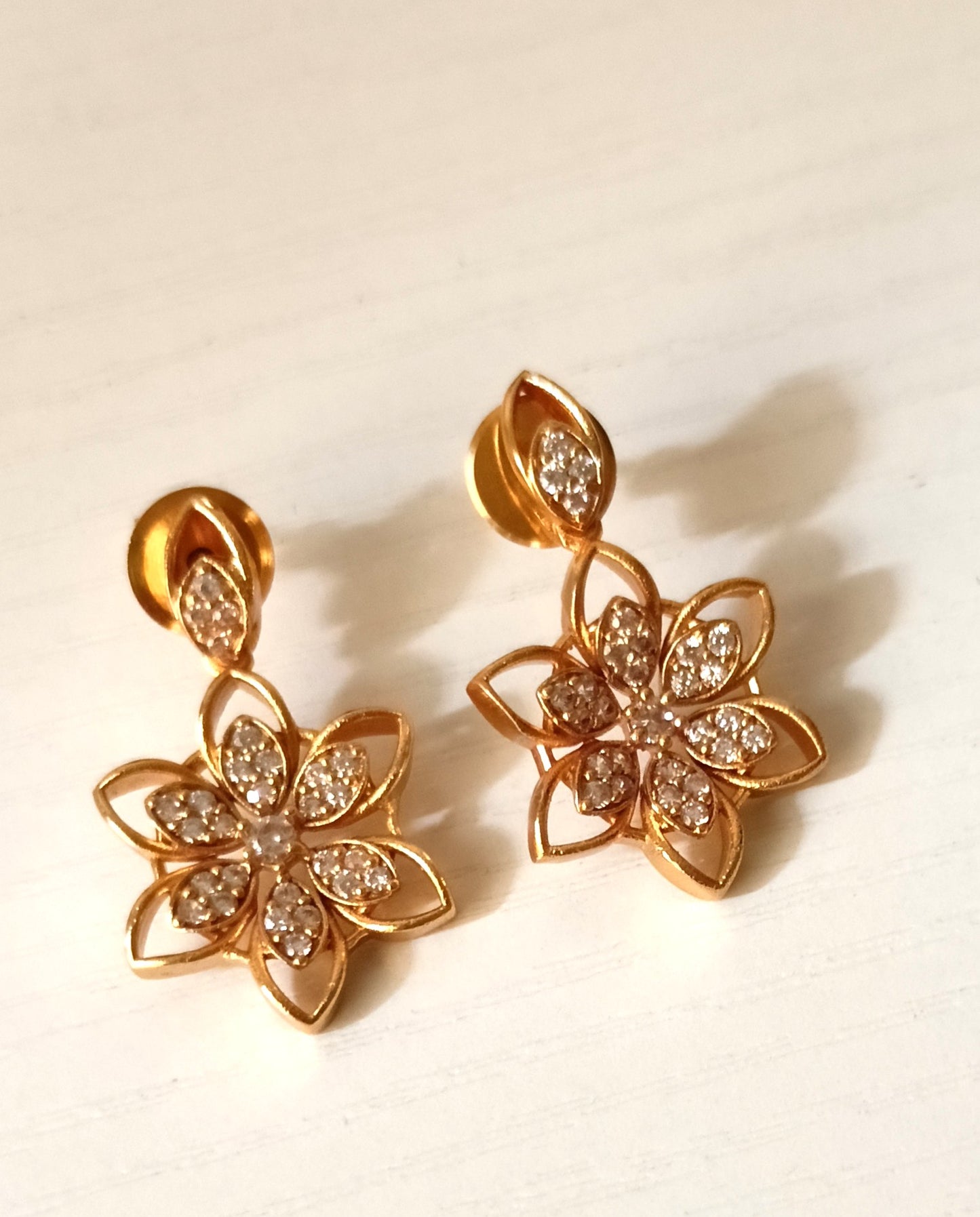 Radiant Floral Cascade Gold-Plated Necklace Set with Matching Earrings