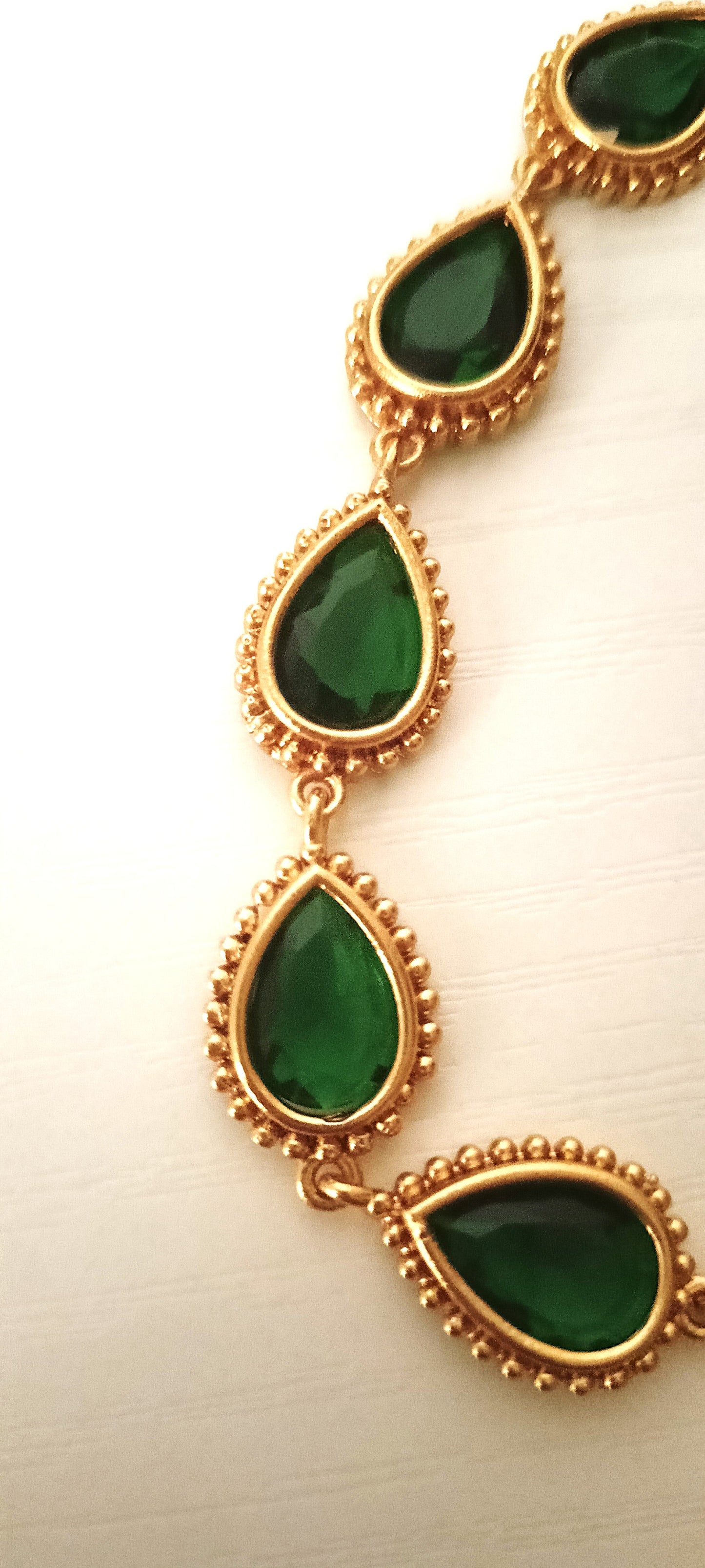 Elegant Green Stone Necklace Set with Earrings