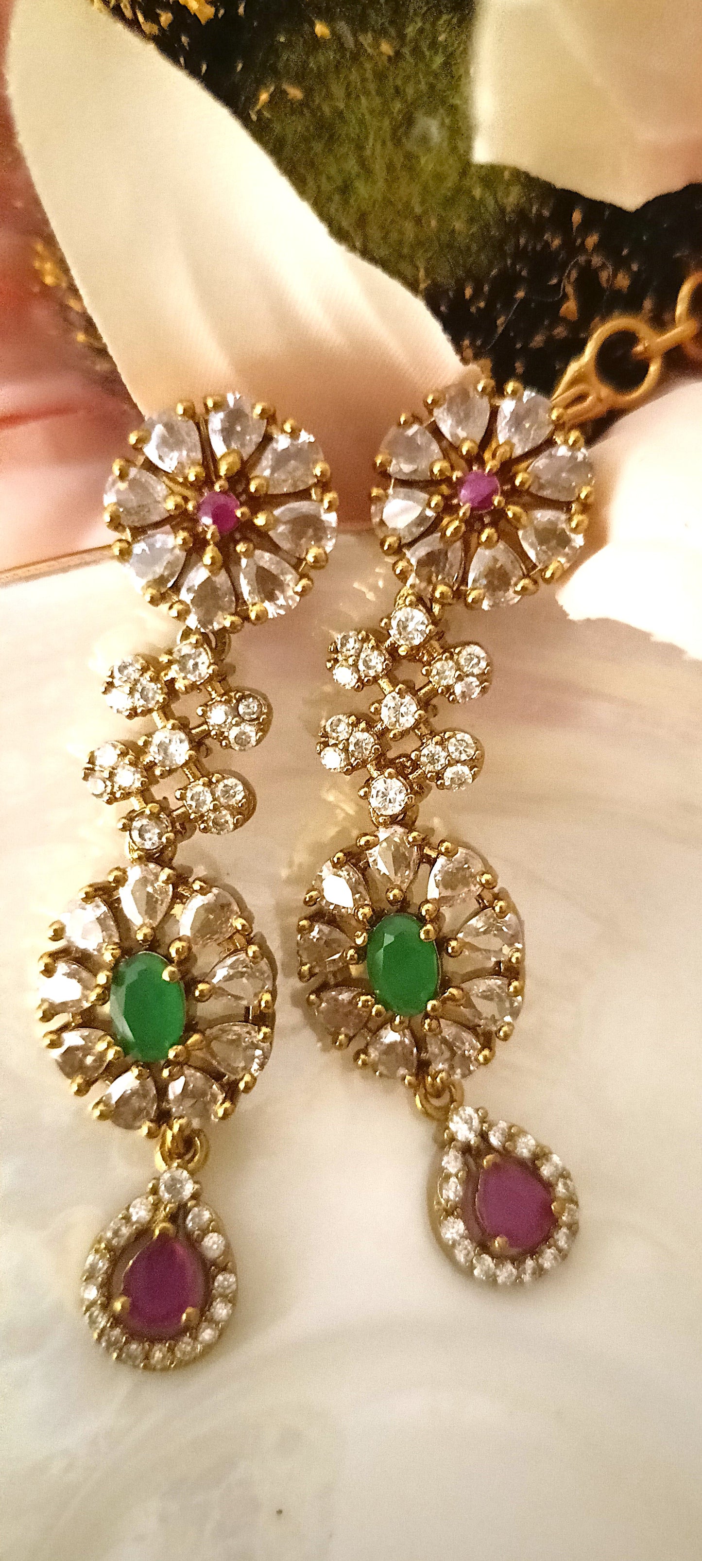 Classic Royal Necklace Set with Green & Pink Stones