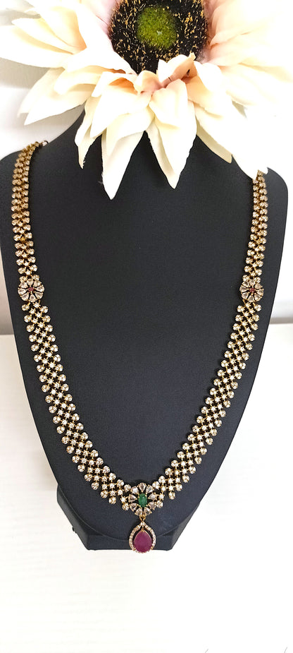 Classic Royal Necklace Set with Green & Pink Stones