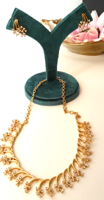 Radiant Bud Cluster Gold-Plated Necklace Set with Coordinating Earrings