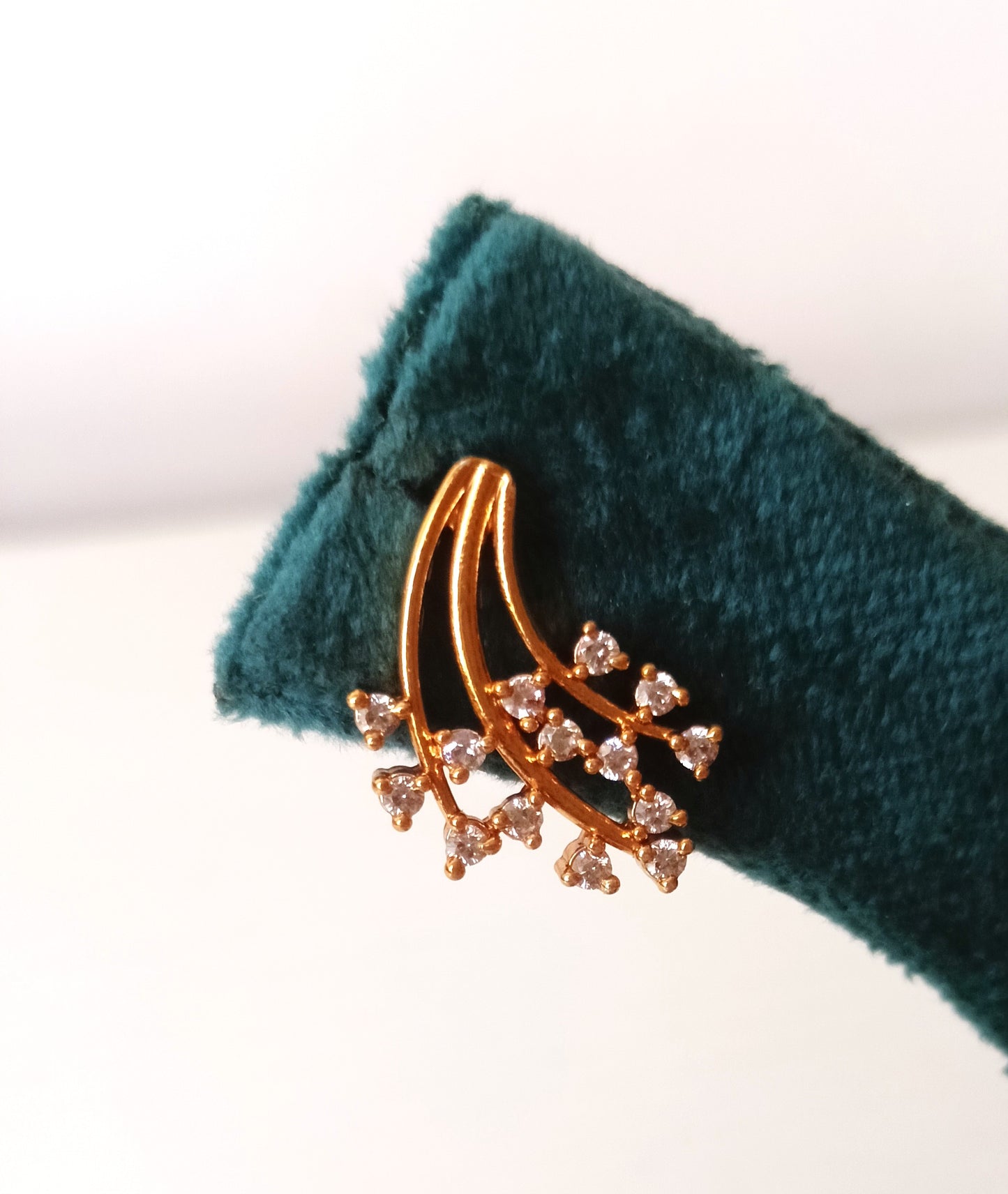 Radiant Bud Cluster Gold-Plated Necklace Set with Coordinating Earrings
