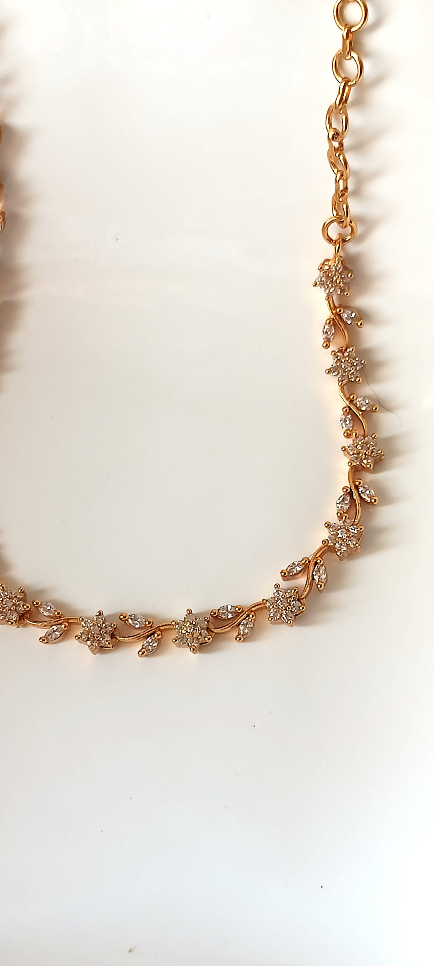 Elegant Gold-Plated Floral Necklace Set with Earrings