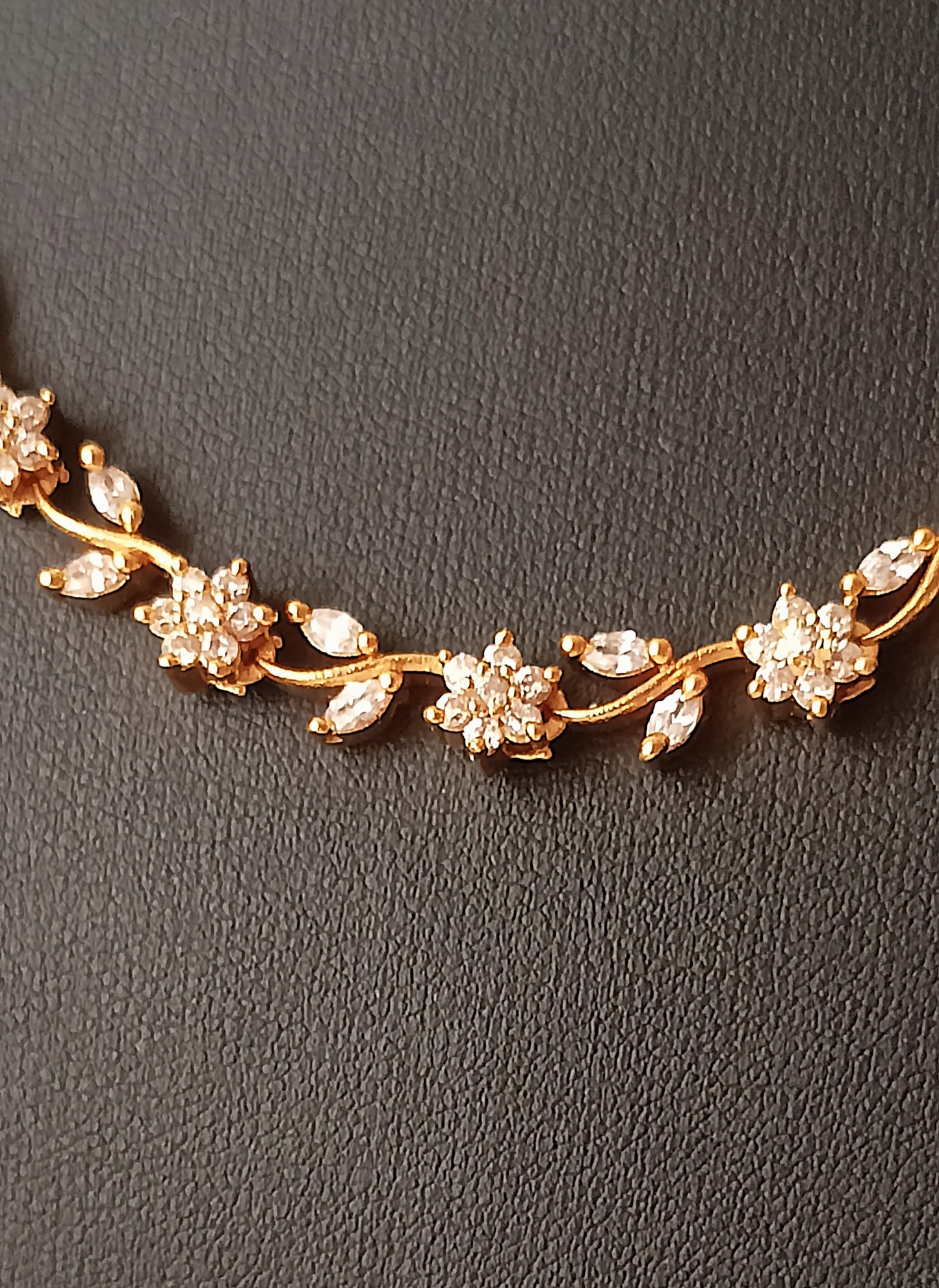 Elegant Gold-Plated Floral Necklace Set with Earrings