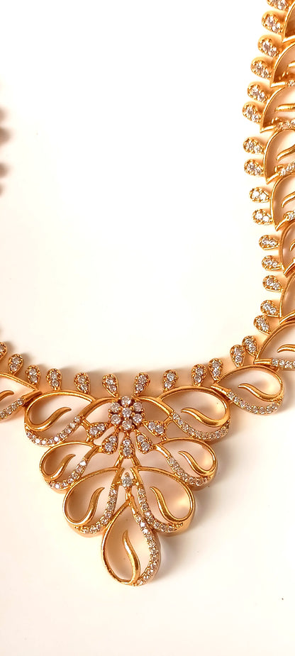 Elegant Paisley Gold-Plated Necklace Set with Matching Earrings