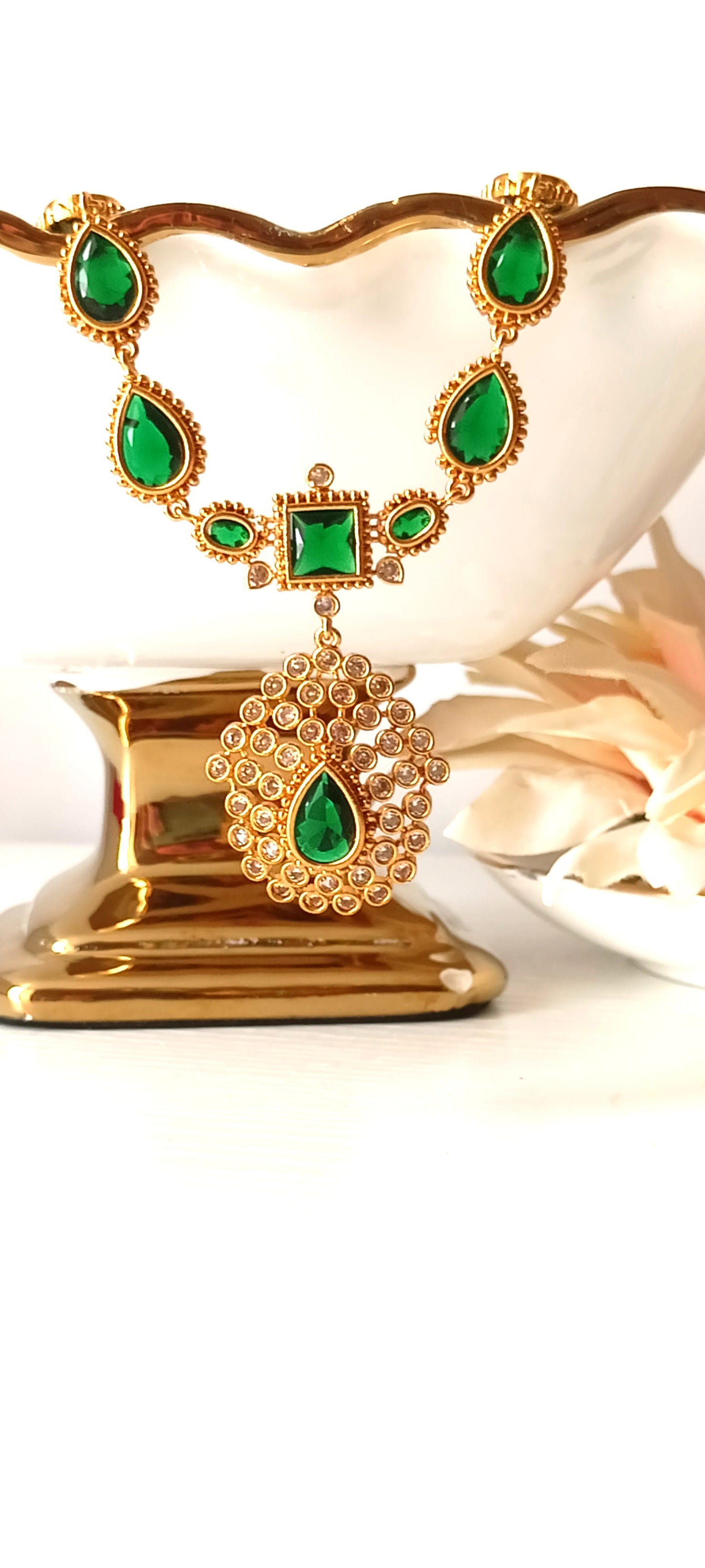 Elegant Green Stone Necklace Set with Earrings
