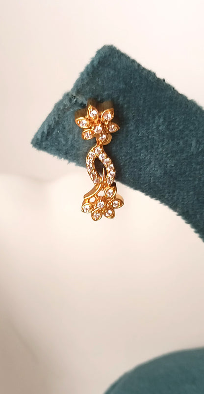 Enchanting Floral Twist Gold-Plated Necklace Set with Coordinated Drop Earrings