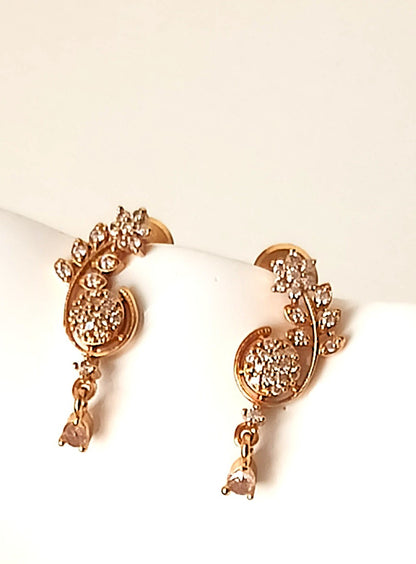 Daisy Delight Floral Gold Necklace Set