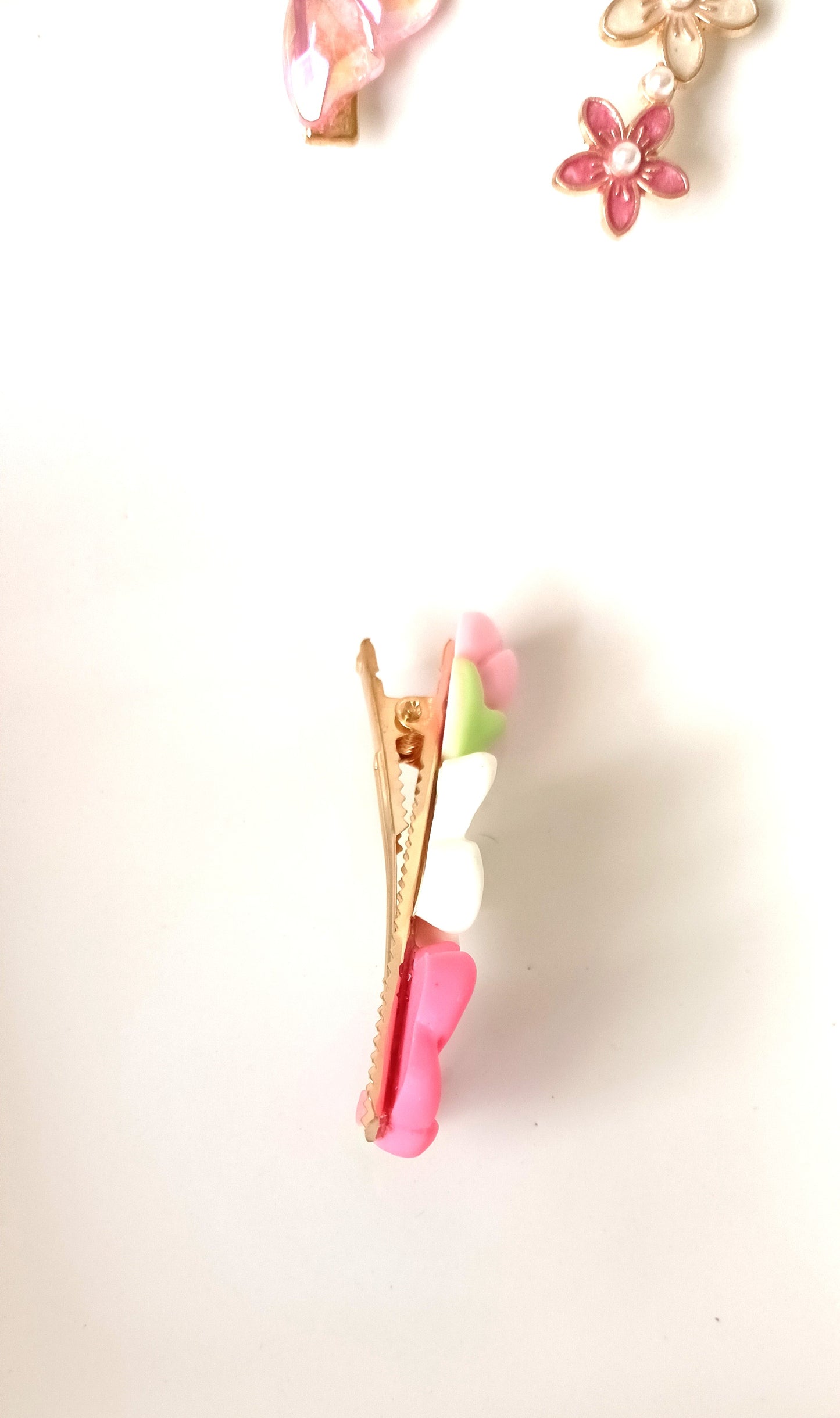 Charming Sakura Blossom Pastel Hair Clip – Pink, White & Green