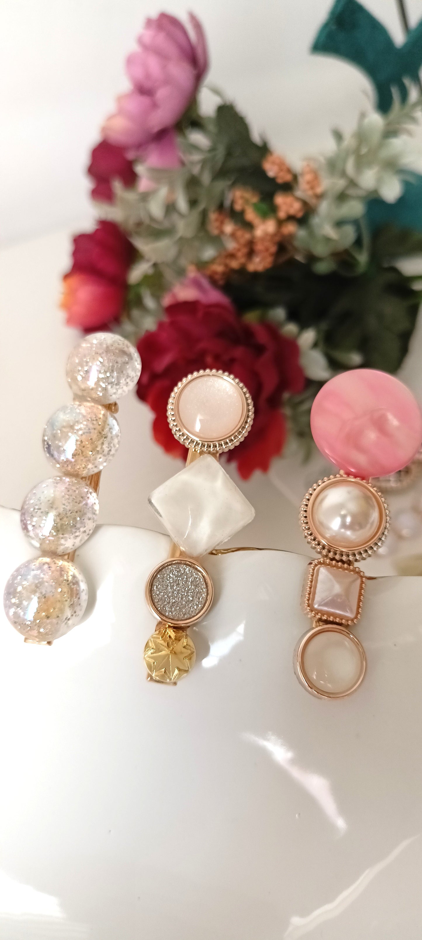 Glitter Bead & Modern Mixed Gem Hair Clip Set – Pink, Pearl & Metallic Sparkle