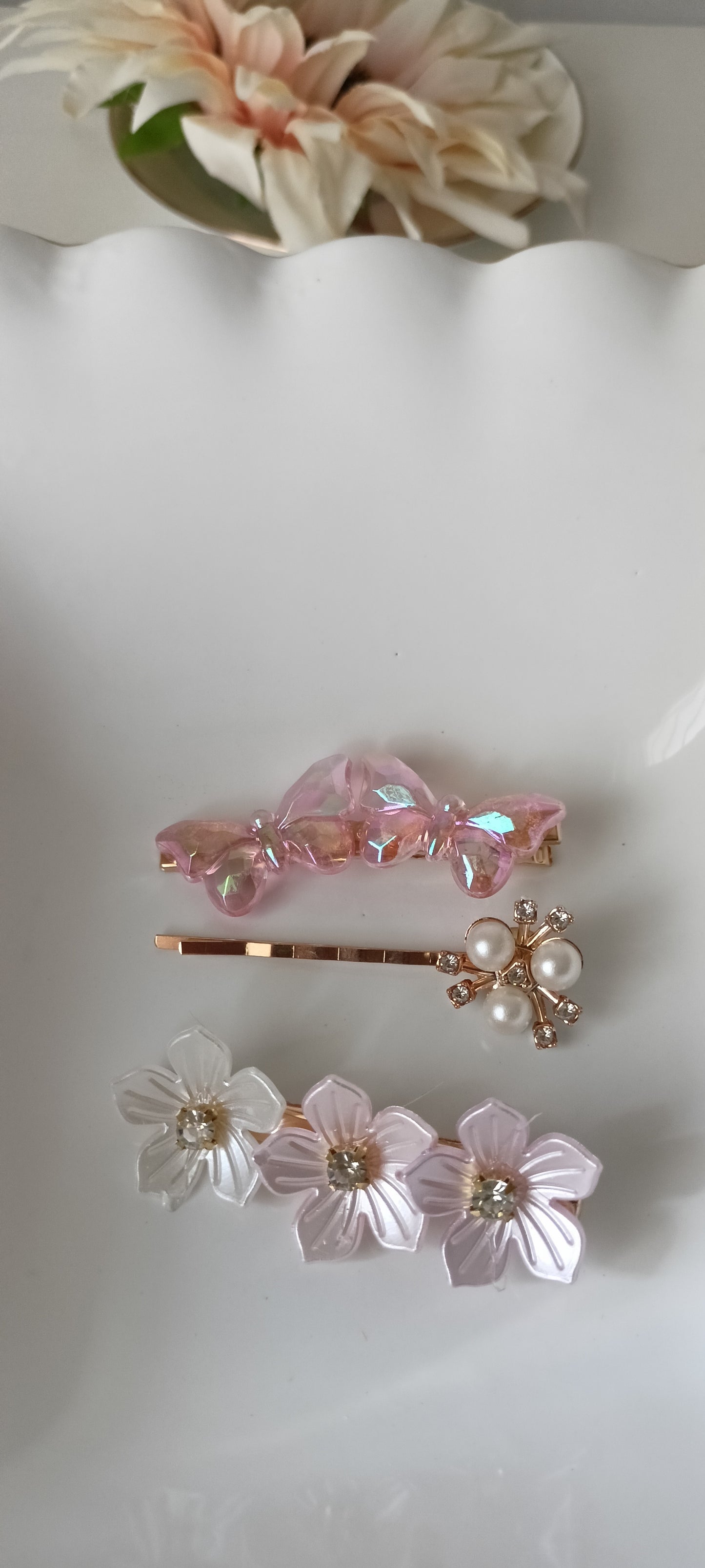 Crystal Butterfly & Blossom Pearl Hair Clip Set – Iridescent Pastel Elegance