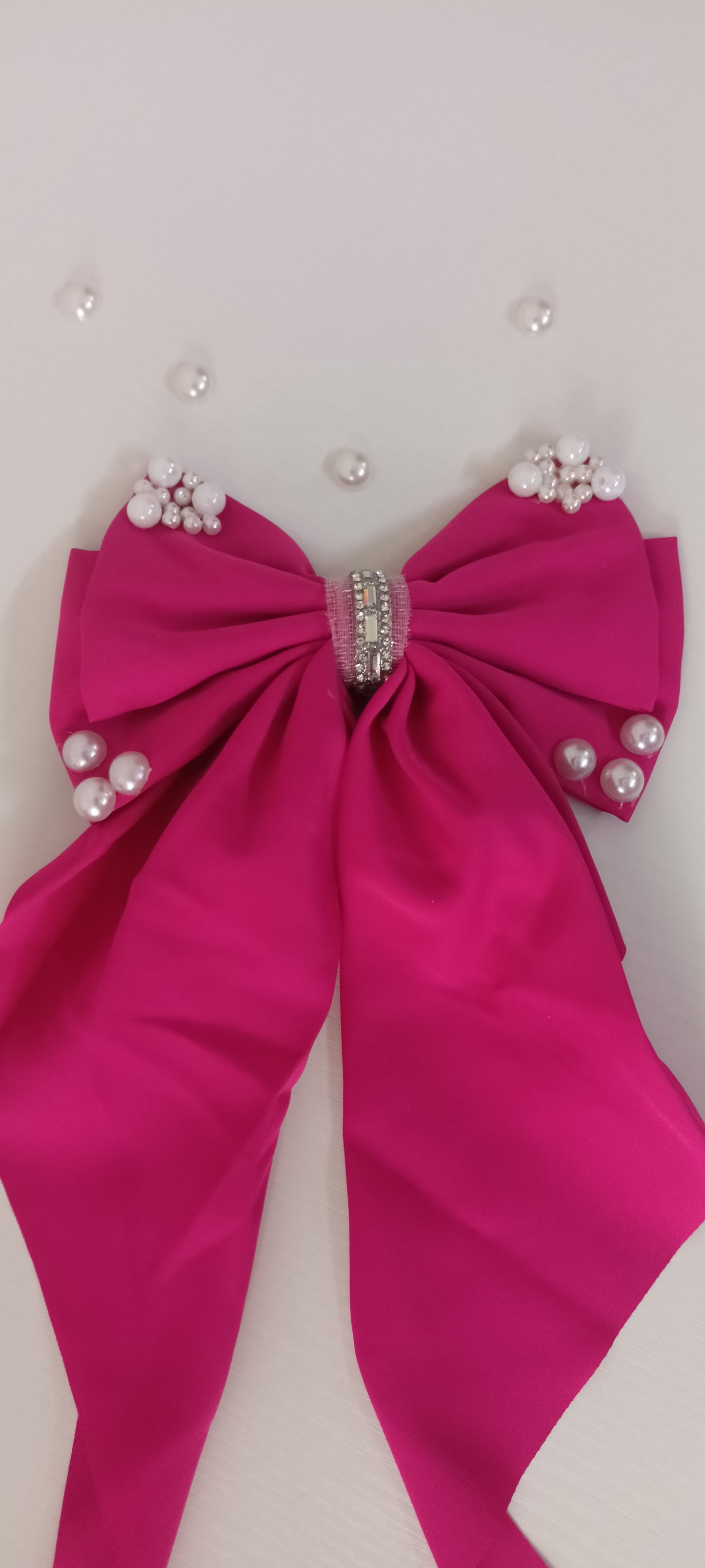 Elegant Pearl-Embellished Bow Hair Band