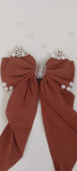 Elegant Pearl-Embellished Bow Hair Band