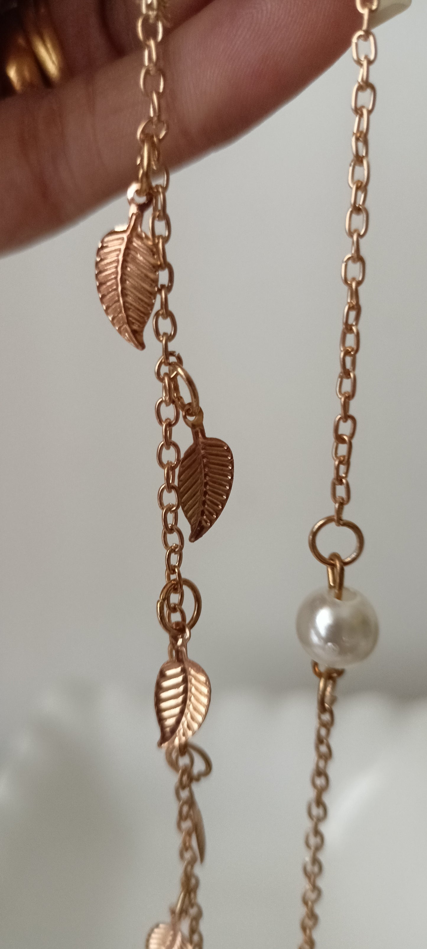 Reddish Gold Leaf Charm Anklet Pair with Pearl Accent – Double Chain Design