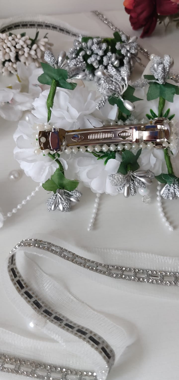 Elegant White Floral Bridal Hair Accessory Set with Pearls & Silver Accents - Wedding Hair Ornament Collection