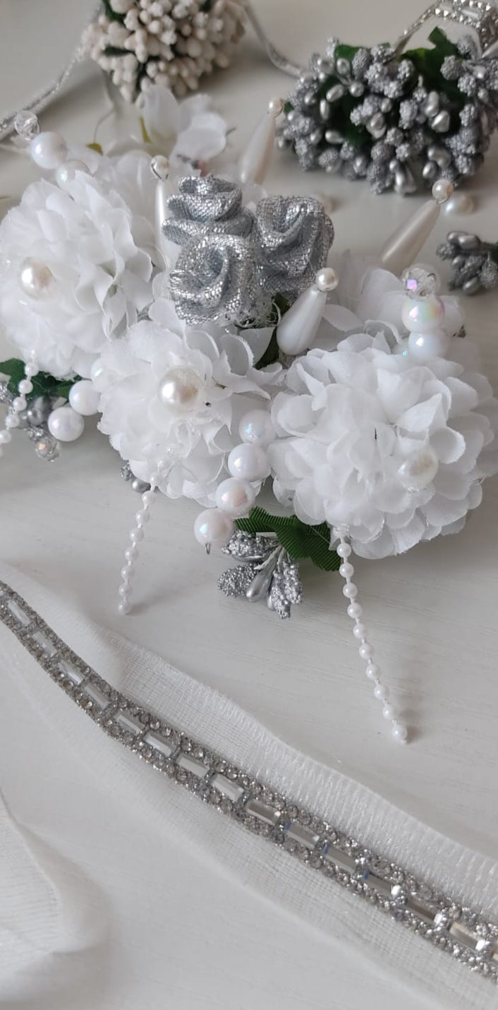 Elegant White Floral Bridal Hair Accessory Set with Pearls & Silver Accents - Wedding Hair Ornament Collection