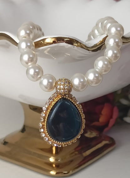 Elegant Pearl Necklace with Dark Blue Teardrop Pendant – Personally Handcrafted