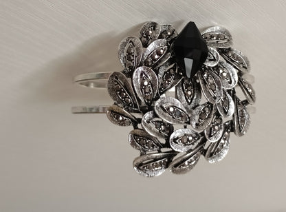 Vintage Black Stone Peacock Feather Oxidized Cuff Bracelet