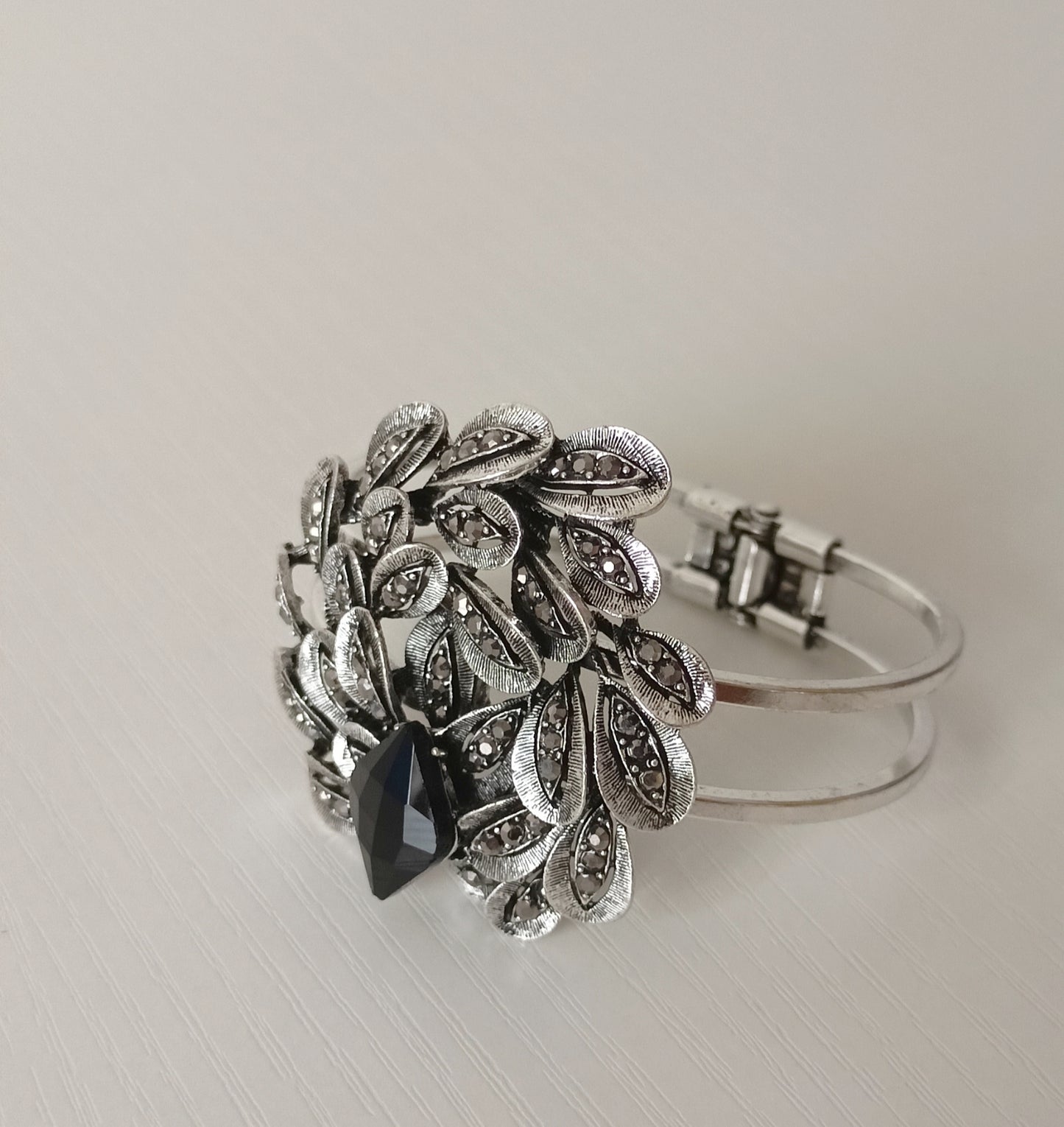 Vintage Black Stone Peacock Feather Oxidized Cuff Bracelet