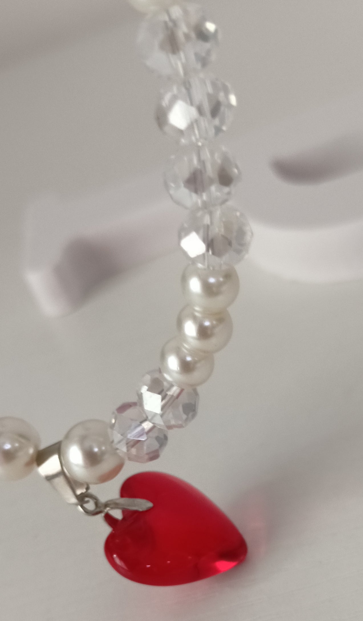 Elegant Pearl & Crystal Heart Necklace – Red Charm Pendant